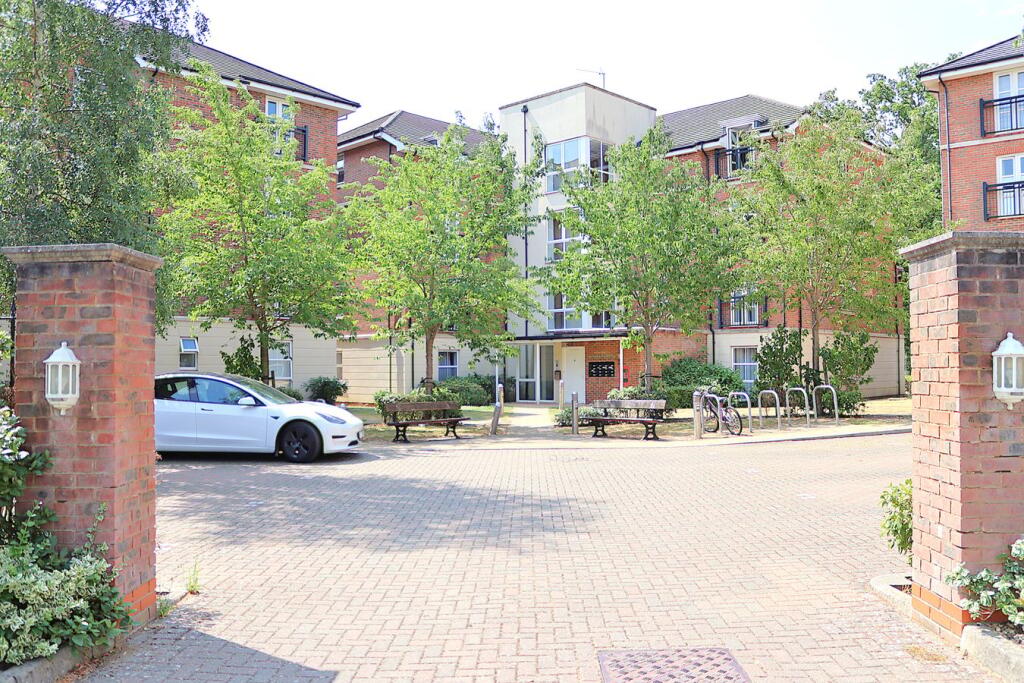 Main image of property: Markham House, FARNBOROUGH, GU14