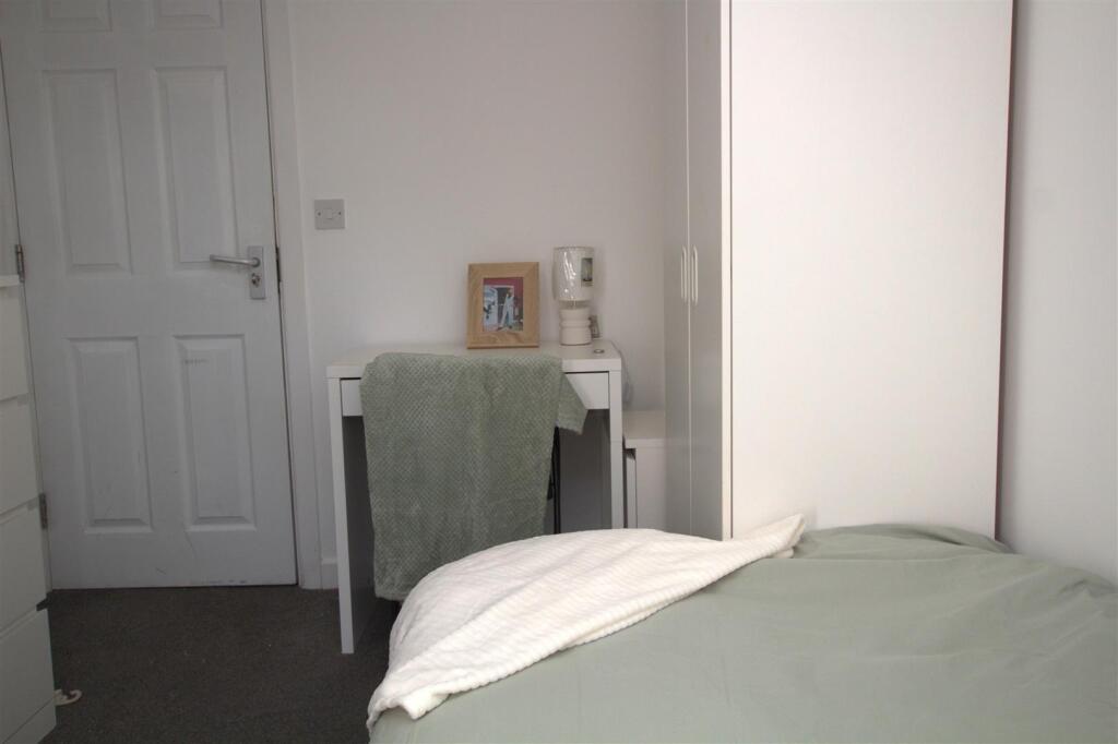 House in Stockton-on-Tees - More