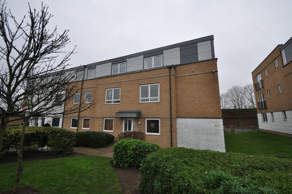 Main image of property: Howlett Heights, Eastwood, Essex, SS9 5HZ