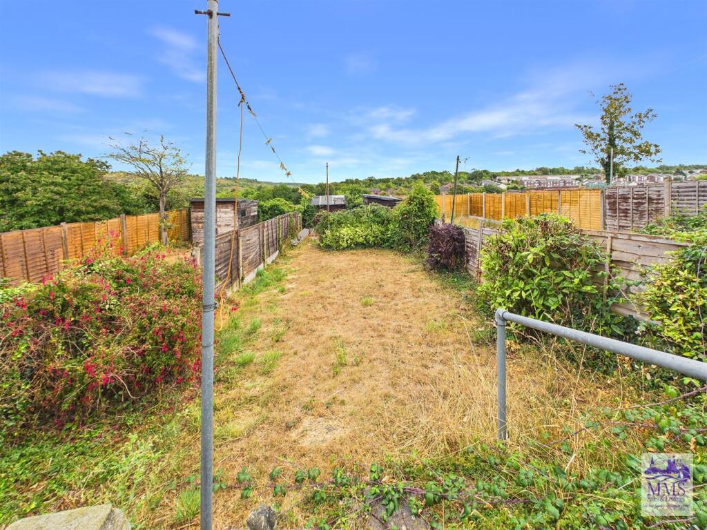 House in Chatham, Medway - View 4