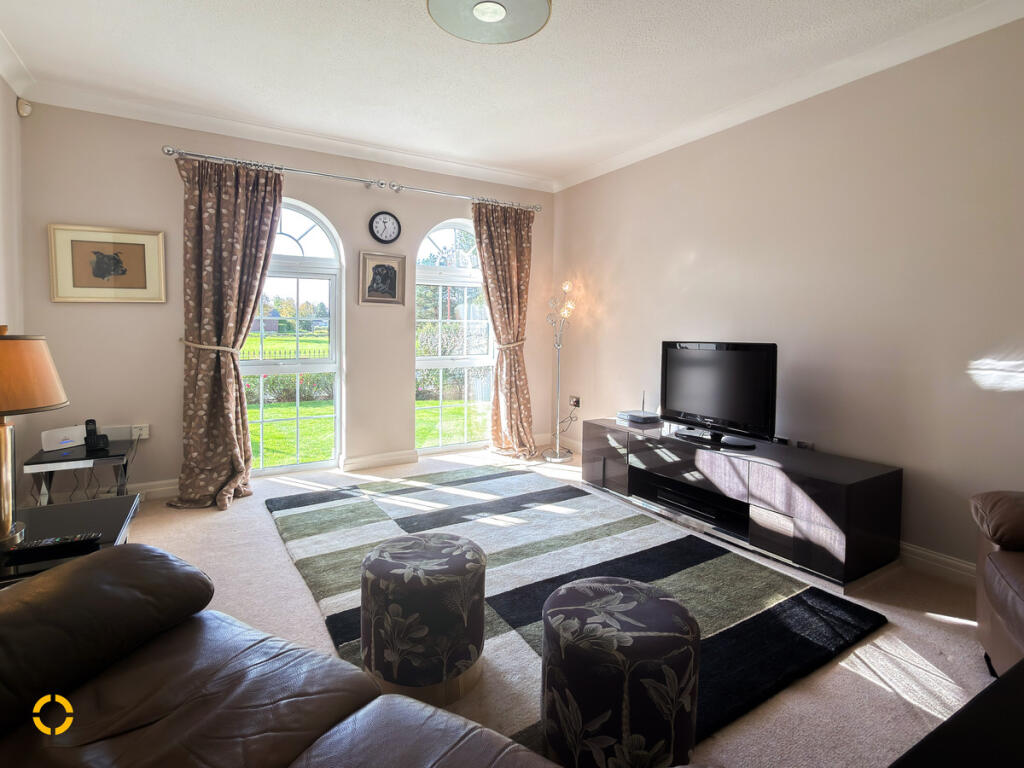 Grand Manor Drive, Lytham St. Annes, FY8 photo 4