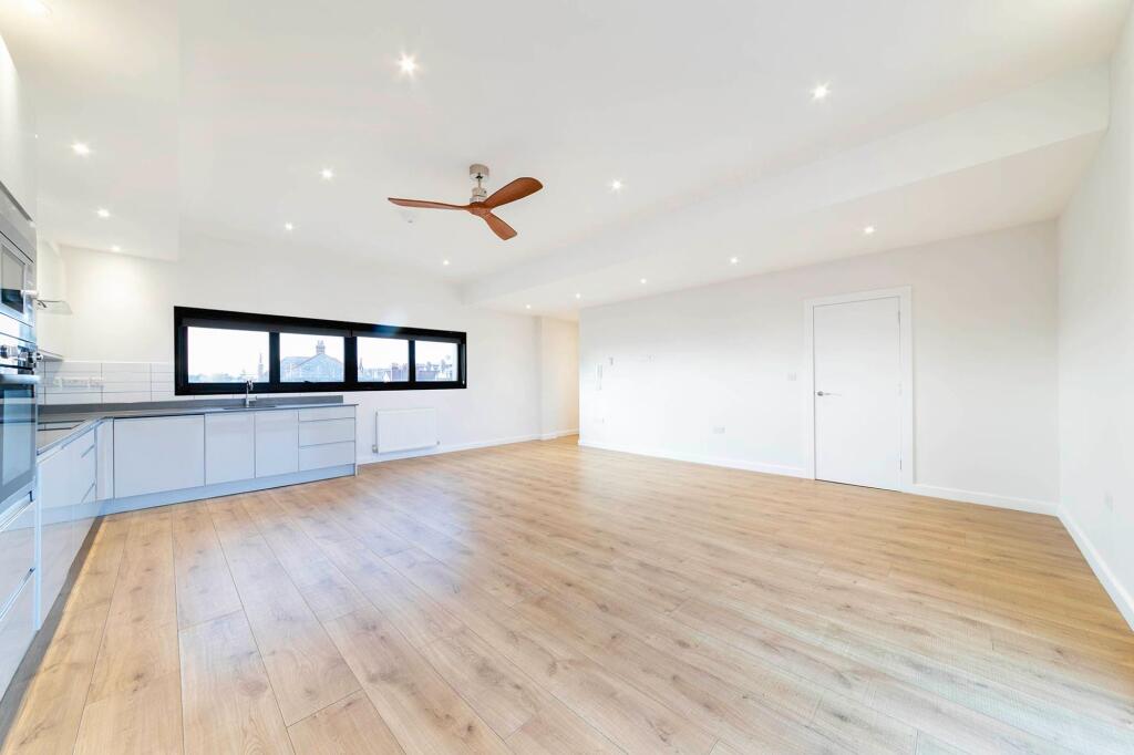 Apartment in London - View 4