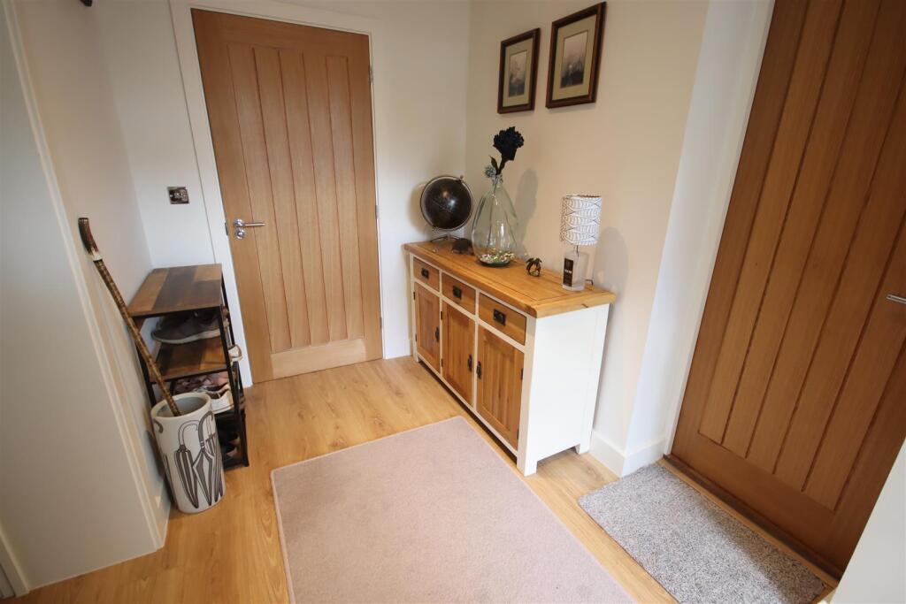 House in Swindon - View 3