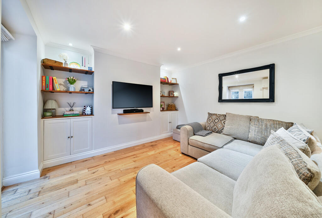 Main image of property: Byrne Road, LONDON, SW12