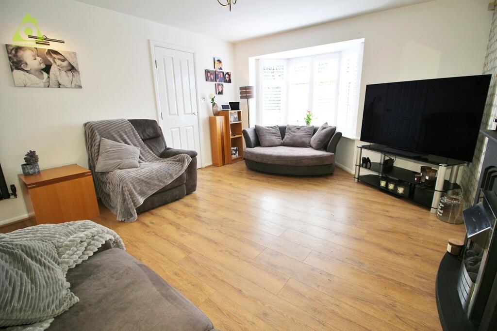 Ingleby Close, Westhoughton, BL5 3QZ photo 3