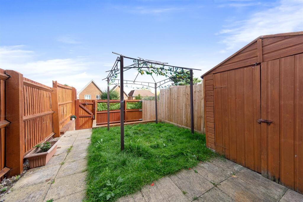 House in Bromley - View 5