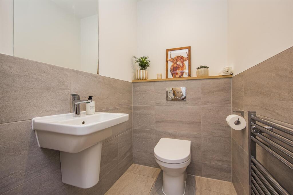 House in Tonbridge and Malling, Snodland - More