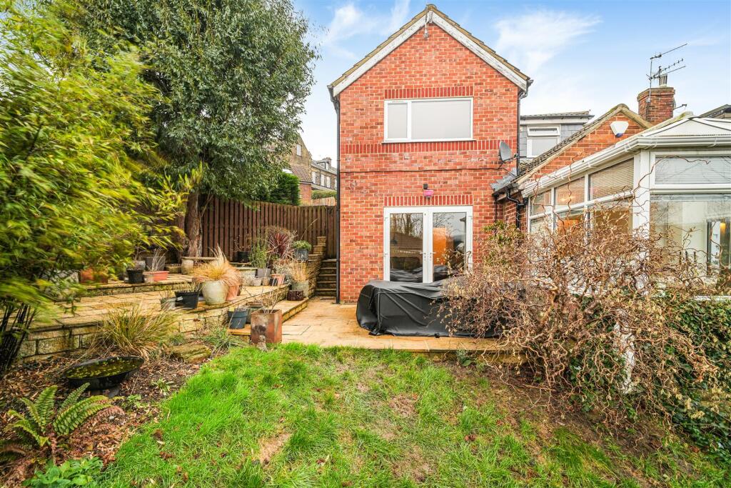 Additional image 37 of Hawthorn Crescent, Baildon, Shipley