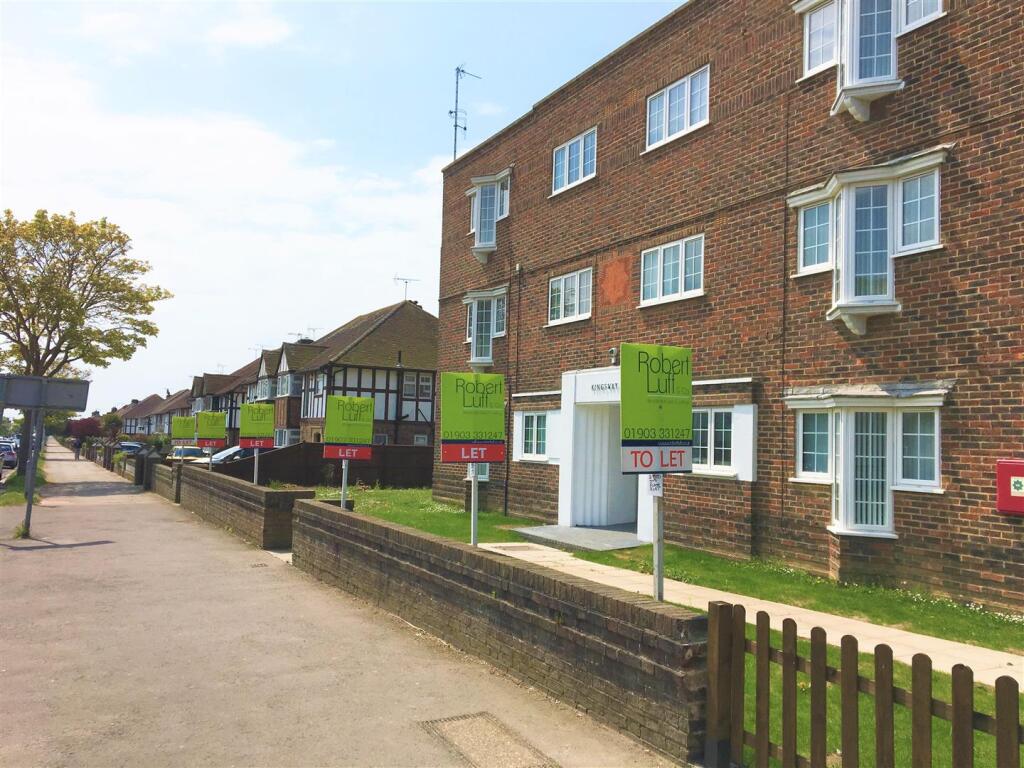 Apartment in Brighton - More