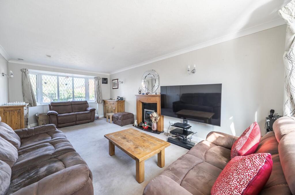 41, Abbots Way, Sherborne photo 4