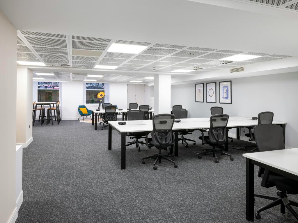 Desks South Facing