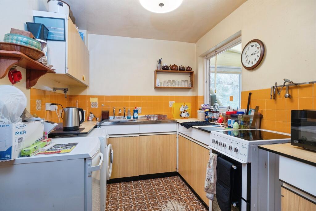 Flitton Court, Stony Stratford, Milton Keynes photo 3