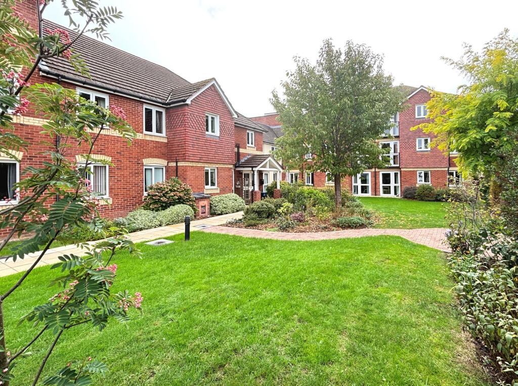 Main image of property: Heathville Road, Hamlet Lodge Heathville Road, GL1