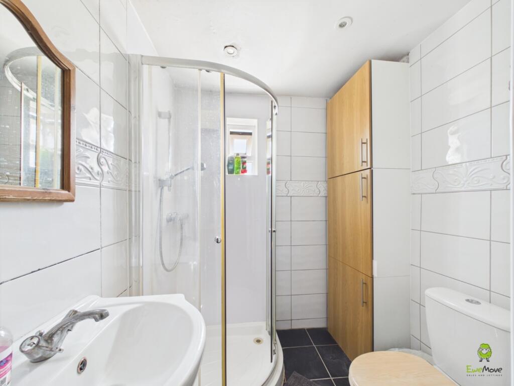 House in Dartford - View 5
