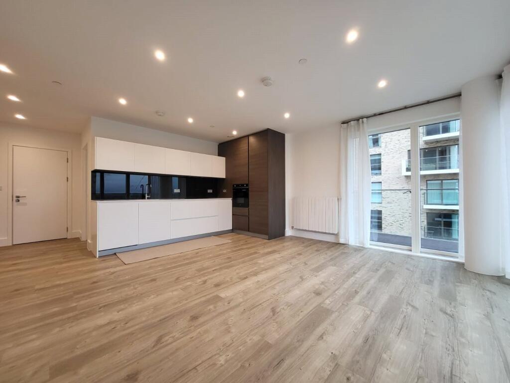 Main image of property: Cobham House, Kidbrooke Village, London, SE3
