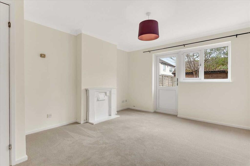 House in Milton Keynes - View 4