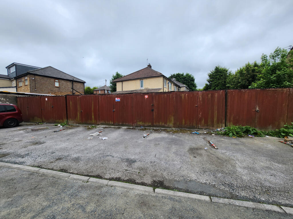 Main image of property: Bradford, BD5 8ET