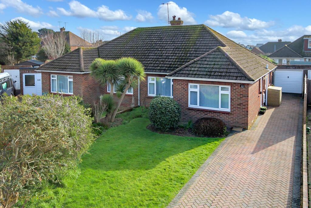 Main image of property: Chiltern Close, East Preston, BN16