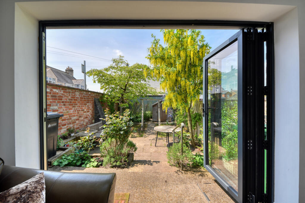 House in Cotswold, Watermoor, Cirencester - More
