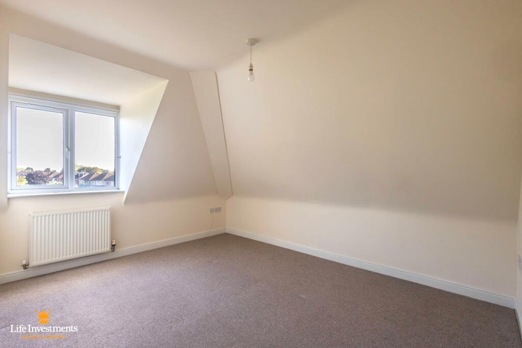 Apartment in Warwick, Whitnash - View 4