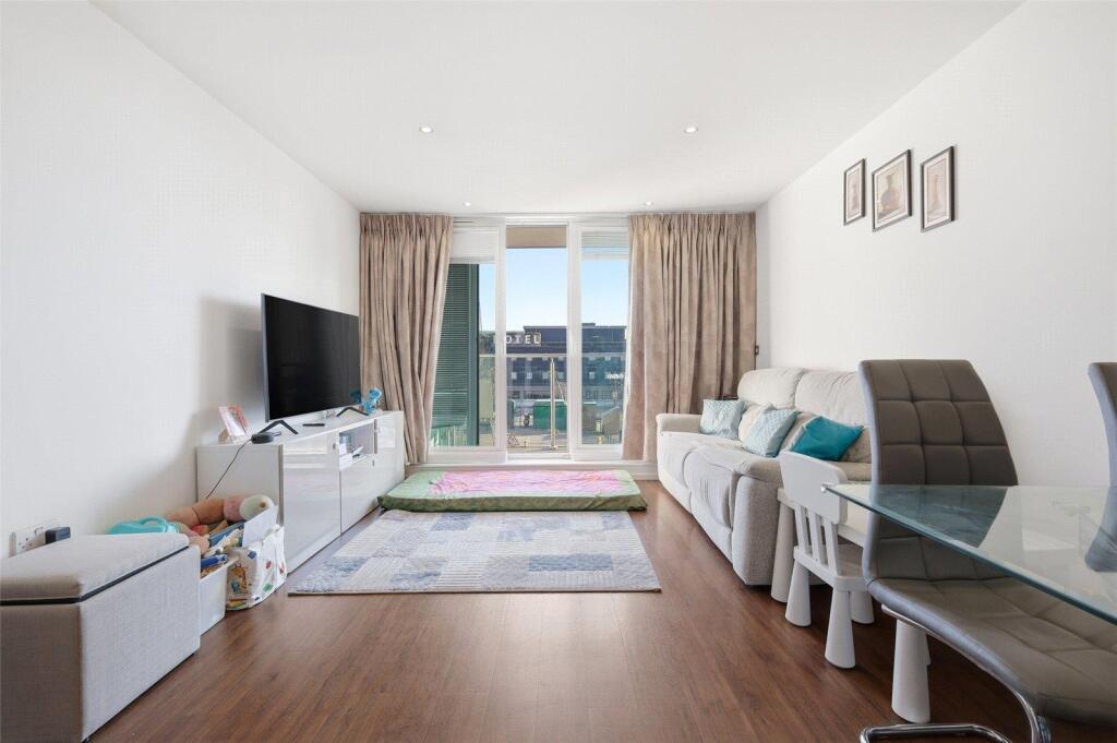 Apartment in London - View 2