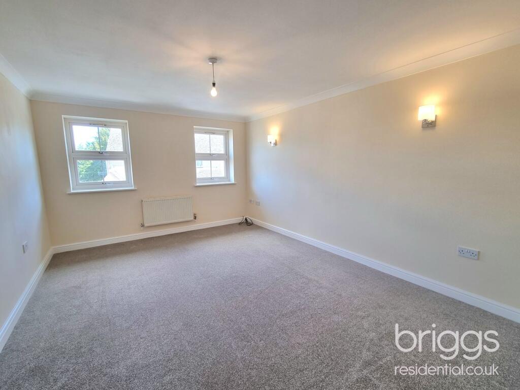 Apartment in Market Deeping, Market Place - View 3