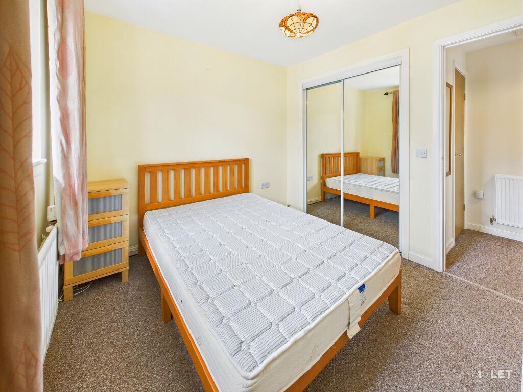 Apartment in Edinburgh, Wester Hailes - View 3