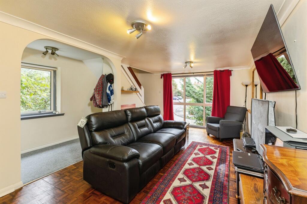 Apartment in Reading - View 3