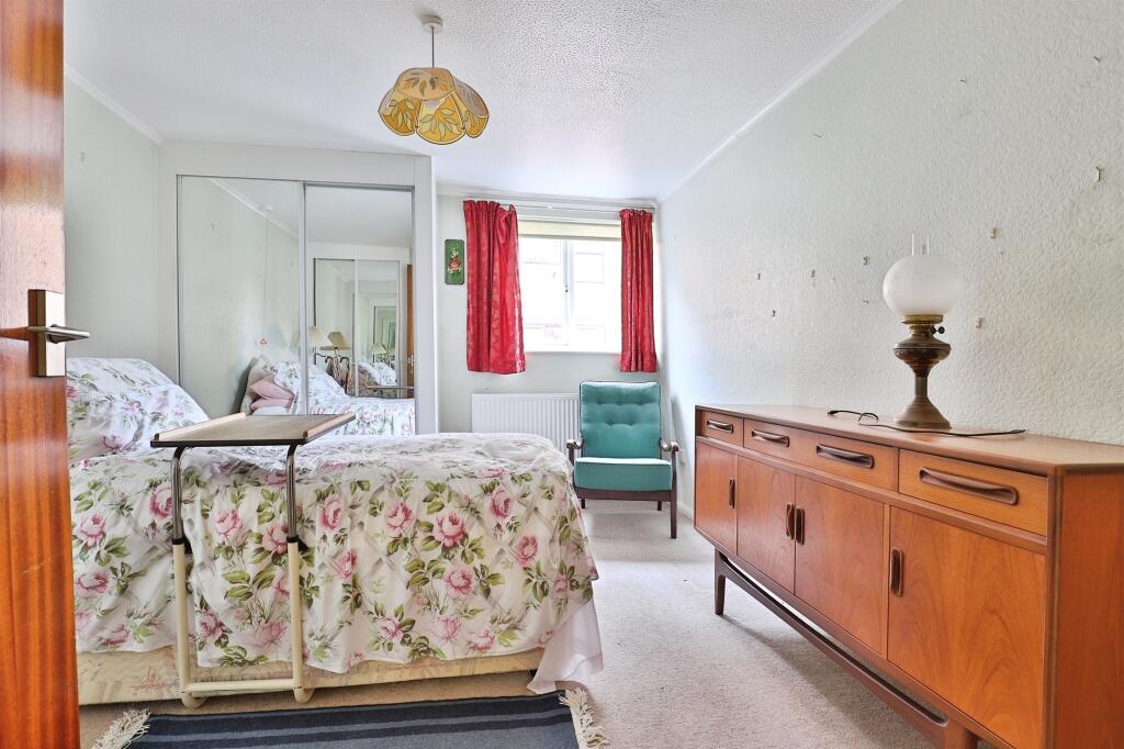 St. Winifreds Road, Bournemouth - More