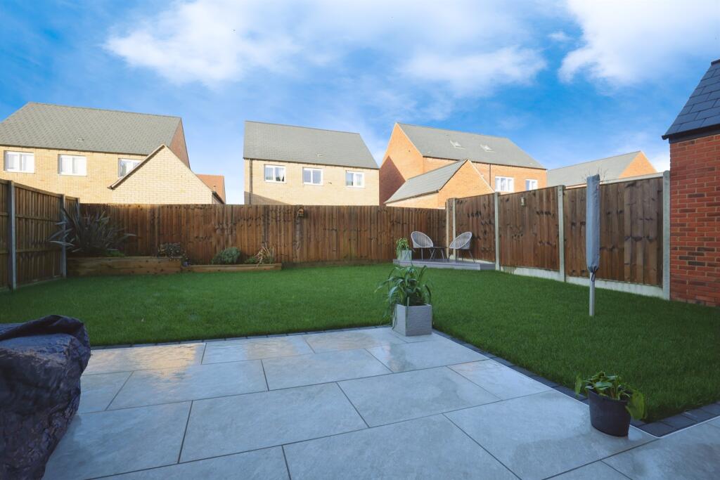 Sansbury Drive, Banbury photo 2