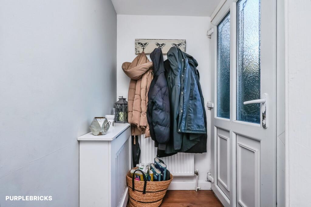 House in Nottingham - View 4