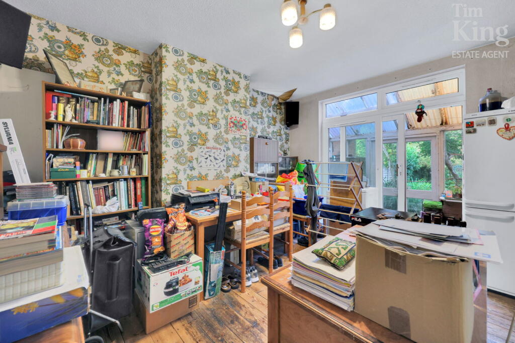 House in London - View 5