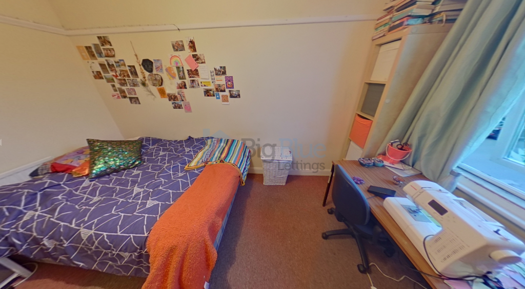 House in Leeds, Woodhouse Cliff, Woodhouse - More