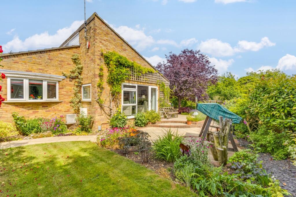 House in North Hertfordshire, Knebworth - View 2
