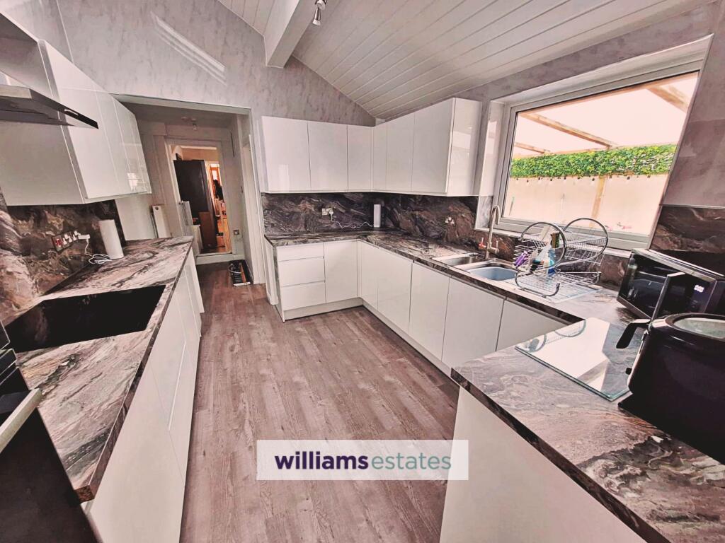 House in Llandudno - View 4