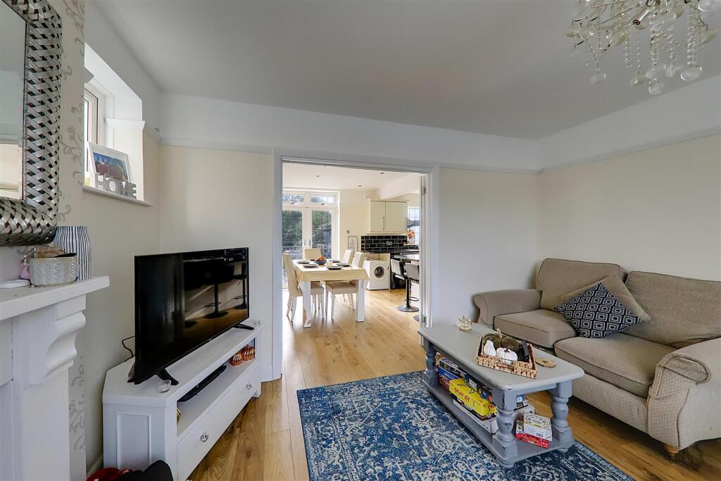 House in Worthing, West Sussex - View 5