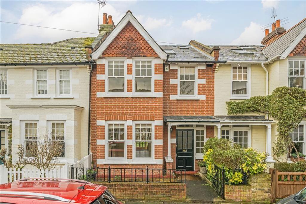 Main image of property: First Avenue, Barnes