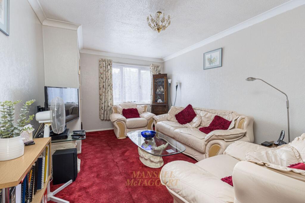 House in Crawley, Broadfield - View 3