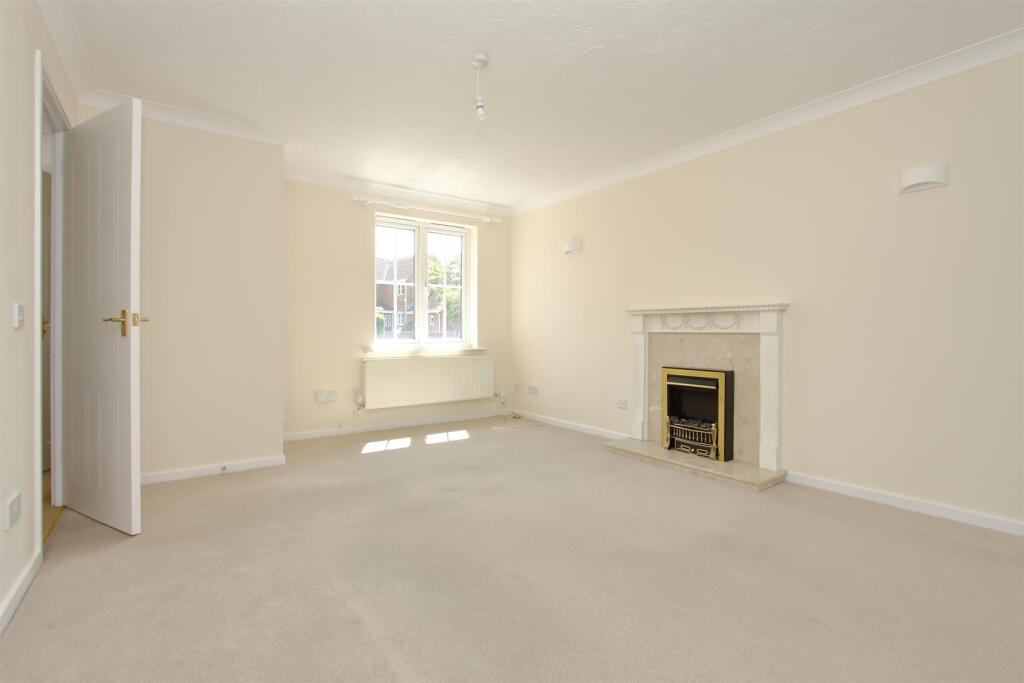 House in Salisbury - View 2