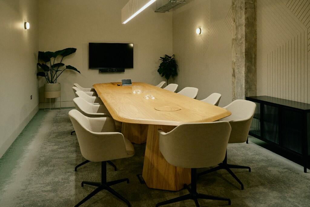 Main image of property: 10 South Parade, Leeds, LS1 5QS