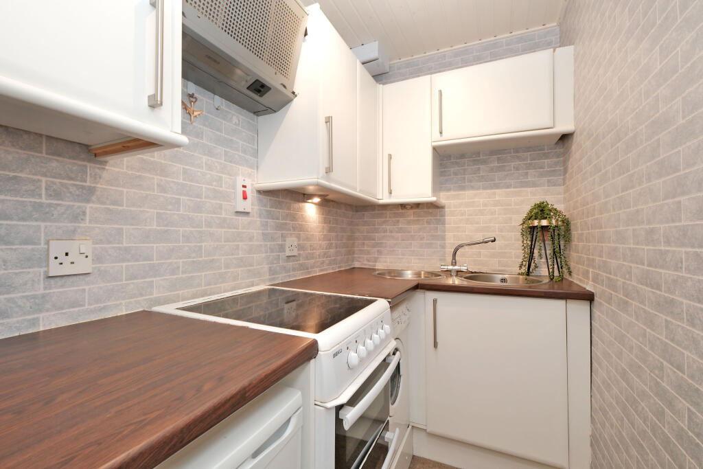 Apartment in Aberdeen, George Street - More