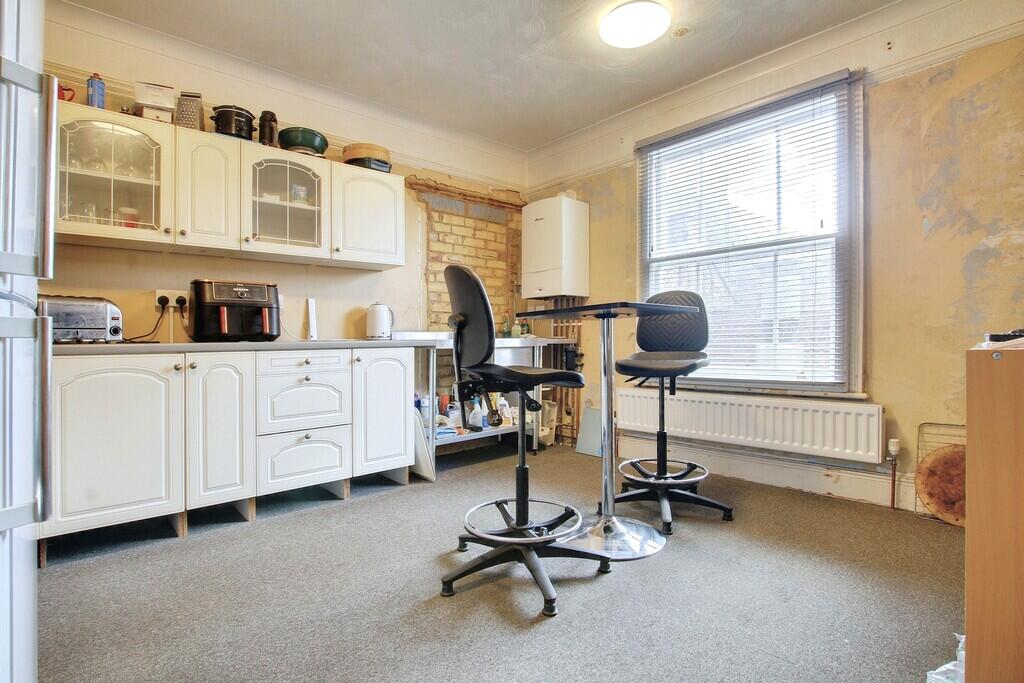 House in Fenland, Chatteris - More