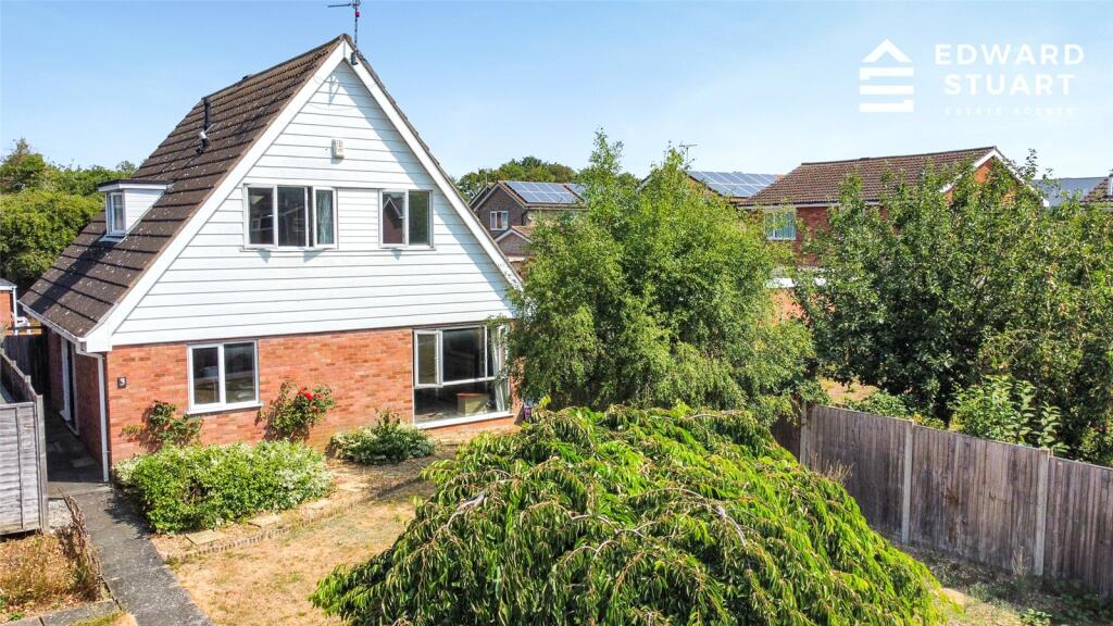 Main image of property: Walcot Walk, Peterborough, Cambridgeshire, PE3