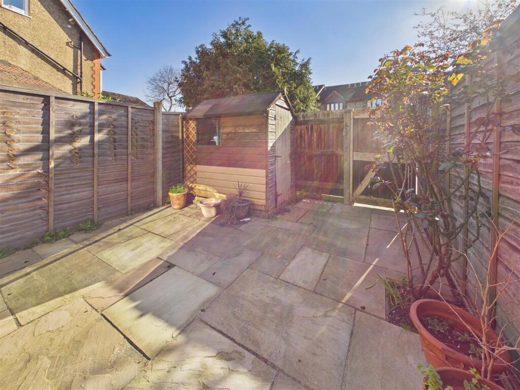 Audley Firs, Hersham, Walton-On-Thames - View 6