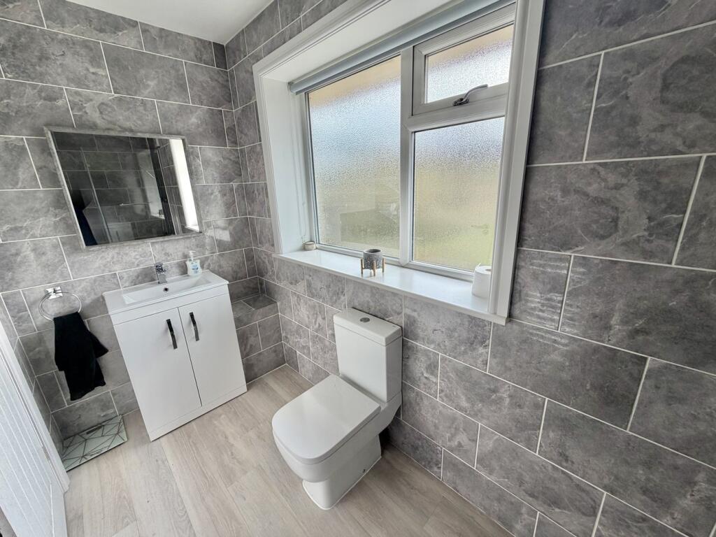 Additional image 12 of Long Lee Lane, Keighley, BD21