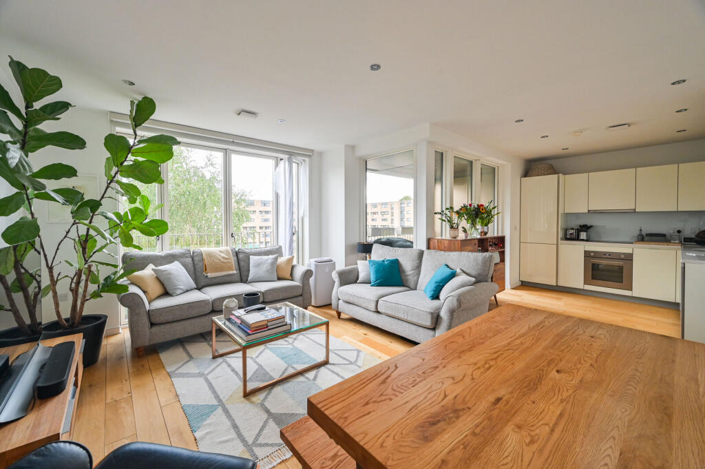 Apartment in London - View 5