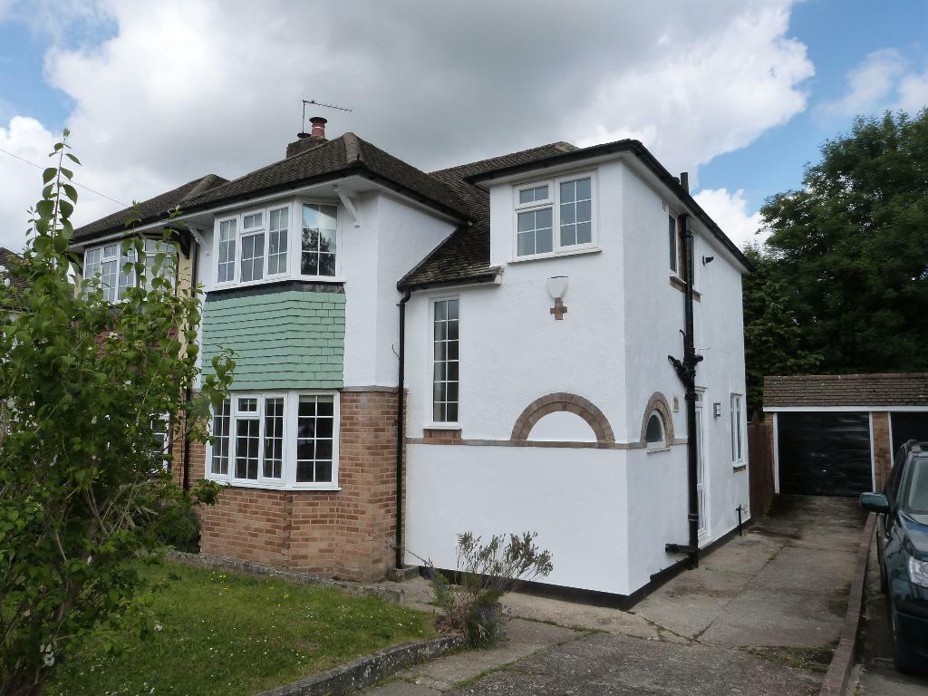 Main image of property: Kingswood Avenue, South Croydon, Surrey, CR2 9DQ