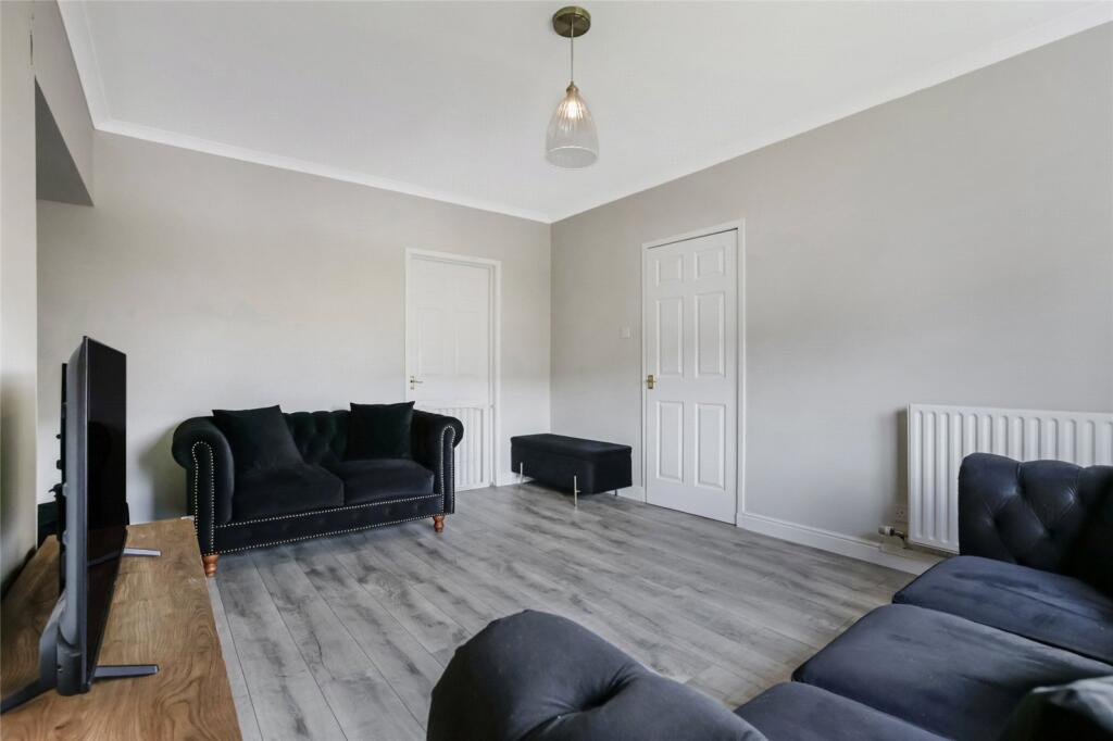 House in Motherwell, South Lanarkshire - More