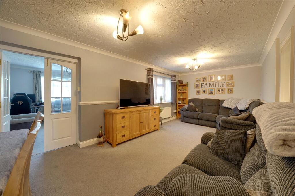 Raven Close, Mildenhall, Bury St. Edmunds, Suffolk, IP28 photo 2