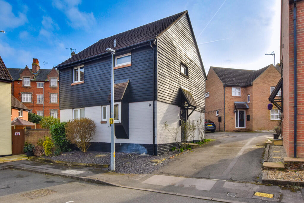 Main image of property: Normansfield, Great Dunmow